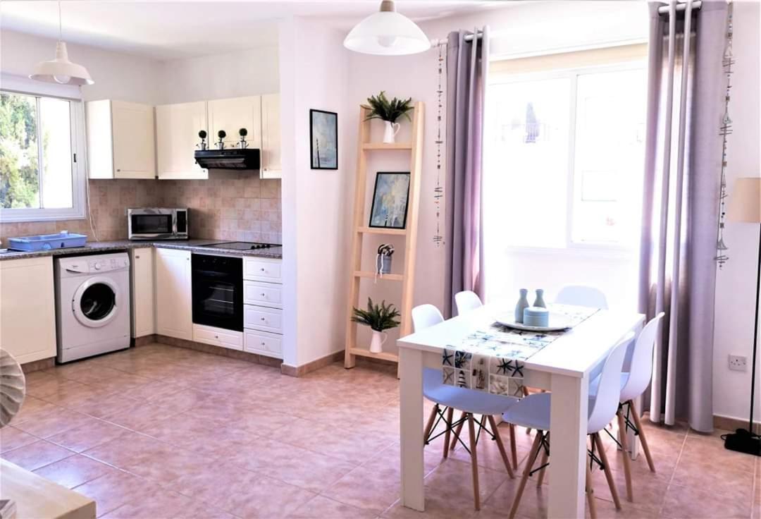 Pafia Modern Apartment Пафос Экстерьер фото