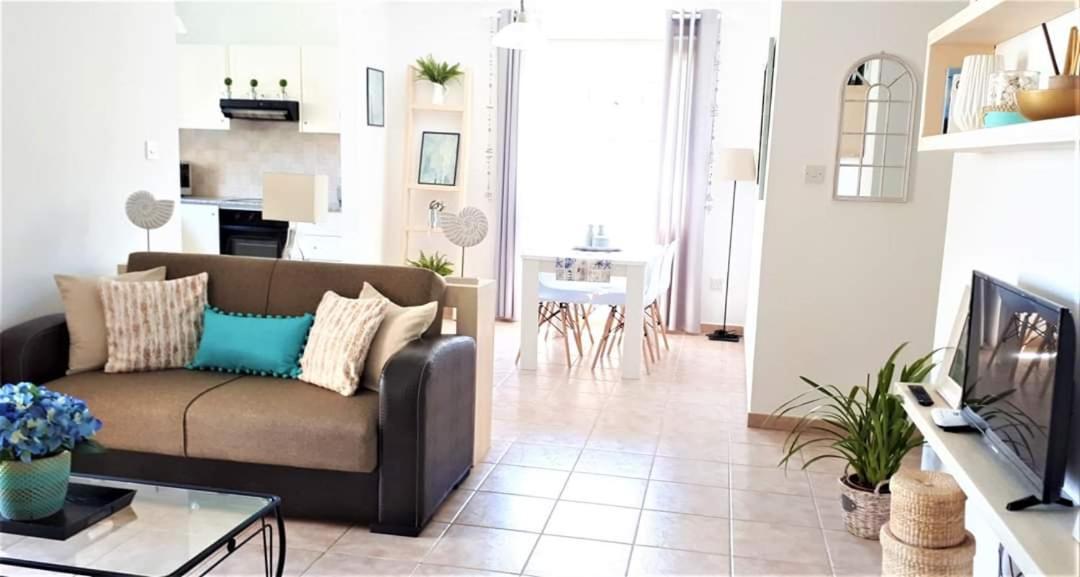 Pafia Modern Apartment Пафос Экстерьер фото
